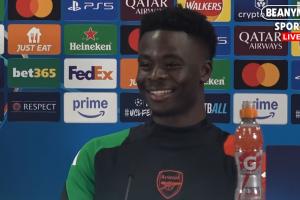 幽默了萨卡调侃：希望阿森纳能坚持青训，这样还能省下更多钱